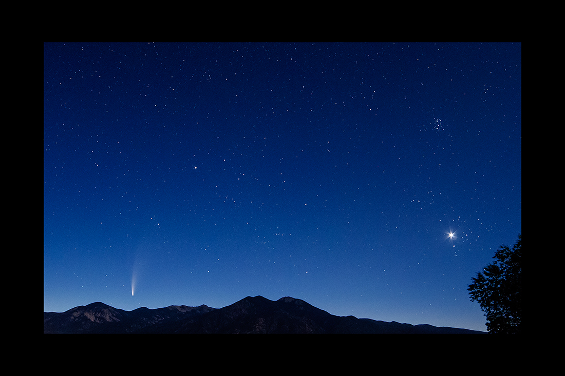 Comet NEOWISE and Venus